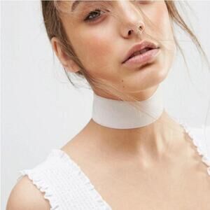 Thick Choker